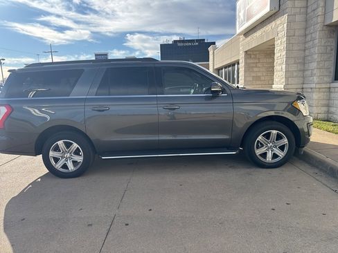 Used 2020 Ford Expedition Max XLT w/ Equipment Group 202A image 4