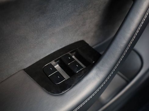 Used 2018 Tesla Model 3 Long Range RWD image 35