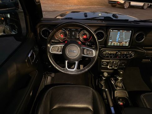 Used 2021 Jeep Wrangler Unlimited Sahara image 29