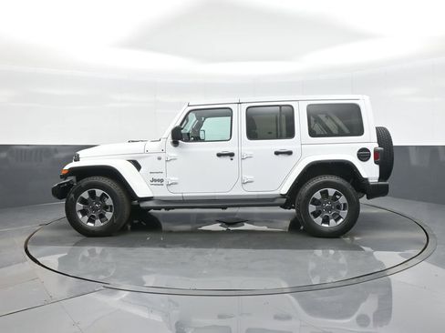 Used 2022 Jeep Wrangler Unlimited Sahara w/ Cold Weather Group image 4