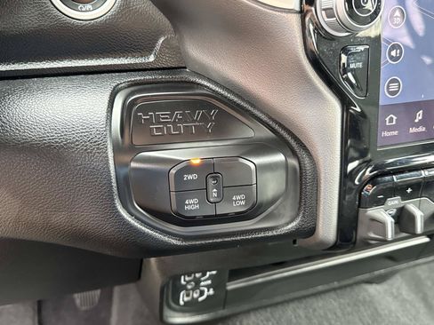 Used 2026 RAM 2500 Big Horn AWD/4WD image 29