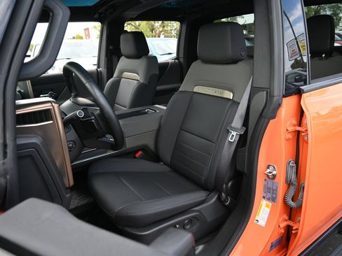 Used 2024 GMC Hummer EV 2X w/ LPO, Illumination Package AWD/4WD image 18