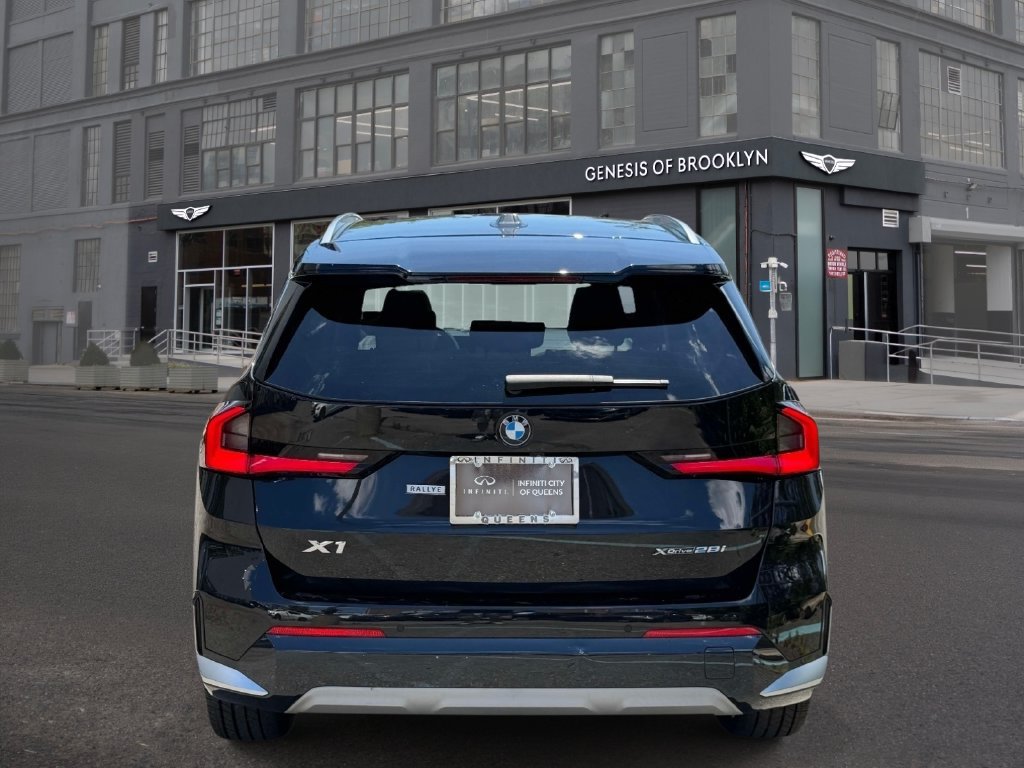 Used 2023 BMW X1 xDrive28i w/ Convenience Package AWD/4WD image 6