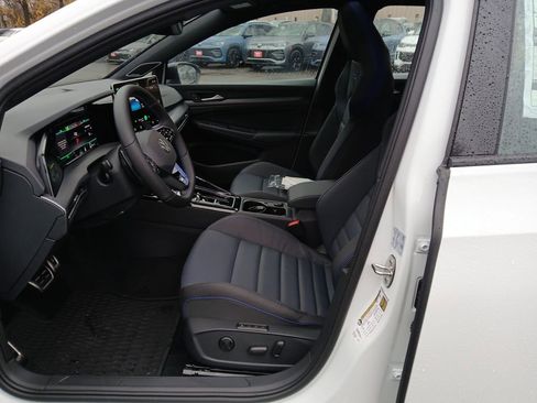 New 2026 Volkswagen Golf image 9