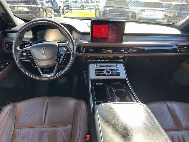 Used 2023 Lincoln Aviator Reserve w/ Equipment Group 201A AWD/4WD image 12