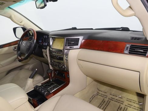 Used 2010 Lexus LX 570 4WD w/ Preferred Accessory Package image 45
