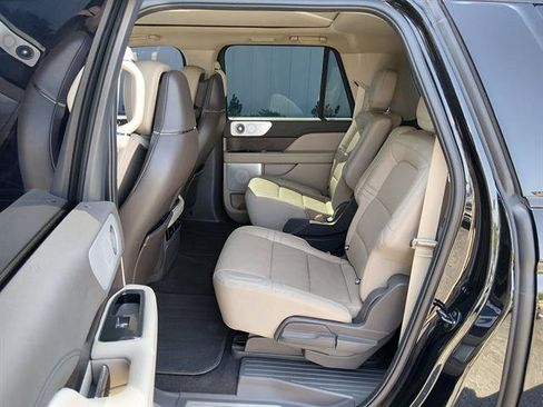 Used 2023 Lincoln Navigator L Reserve AWD/4WD image 10