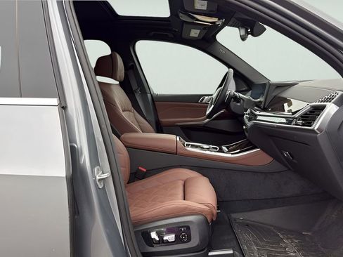 Used 2026 BMW X5 xDrive50e w/ Climate Comfort Package image 30