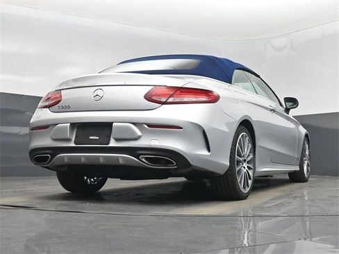 Used 2018 Mercedes-Benz C 300 Cabriolet image 39
