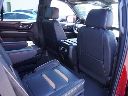 Certified 2024 GMC Yukon AT4 w/ Technology Package AWD/4WD image 11