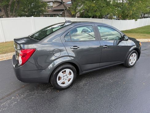 Used 2016 Chevrolet Sonic LS image 40