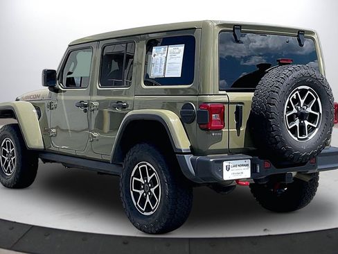 Used 2025 Jeep Wrangler Unlimited Rubicon w/ Safety Group AWD/4WD image 7