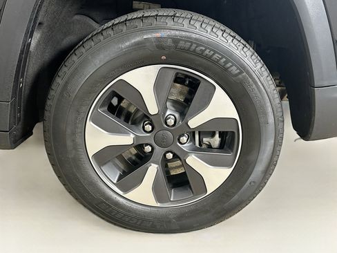 Used 2022 Jeep Grand Cherokee Limited 4xe AWD/4WD image 11