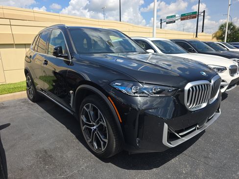 Used 2026 BMW X5 xDrive40i w/ Premium Package AWD/4WD image 1