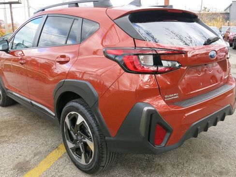 Used 2024 Subaru Crosstrek 2.5i Limited AWD/4WD image 3