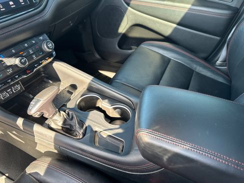 Used 2025 Dodge Durango GT AWD/4WD image 33
