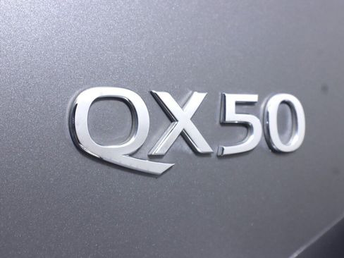 Used 2017 INFINITI QX50 AWD w/ Deluxe Touring Package image 38
