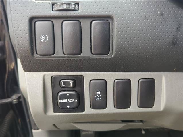 Used 2015 Toyota Tacoma PreRunner w/ SR5 Package RWD image 11