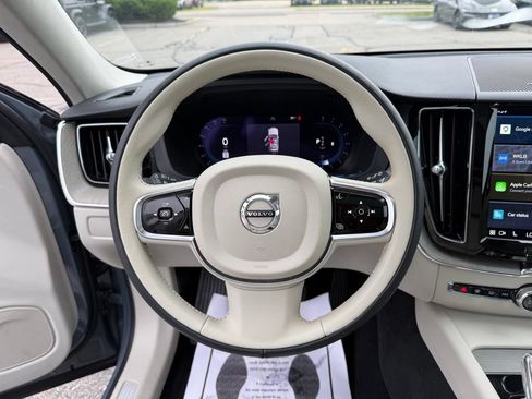 Used 2023 Volvo XC60 B6 Ultimate AWD/4WD image 12