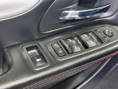 Used 2020 Dodge Grand Caravan GT image 18