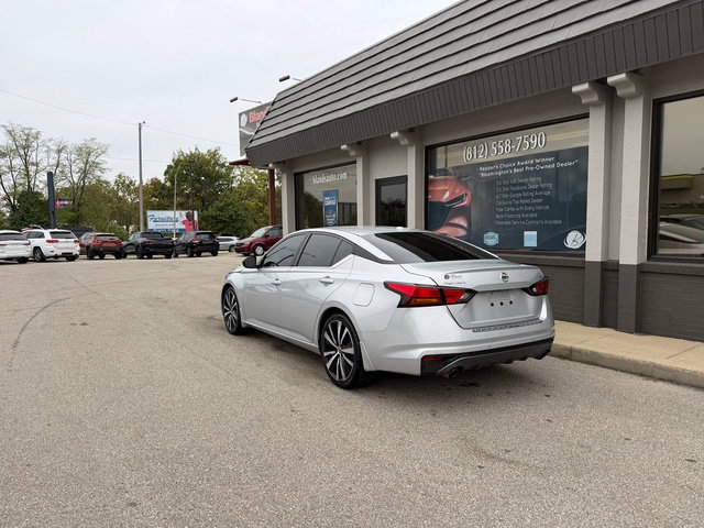 Used 2022 Nissan Altima 2.5 SR FWD image 3