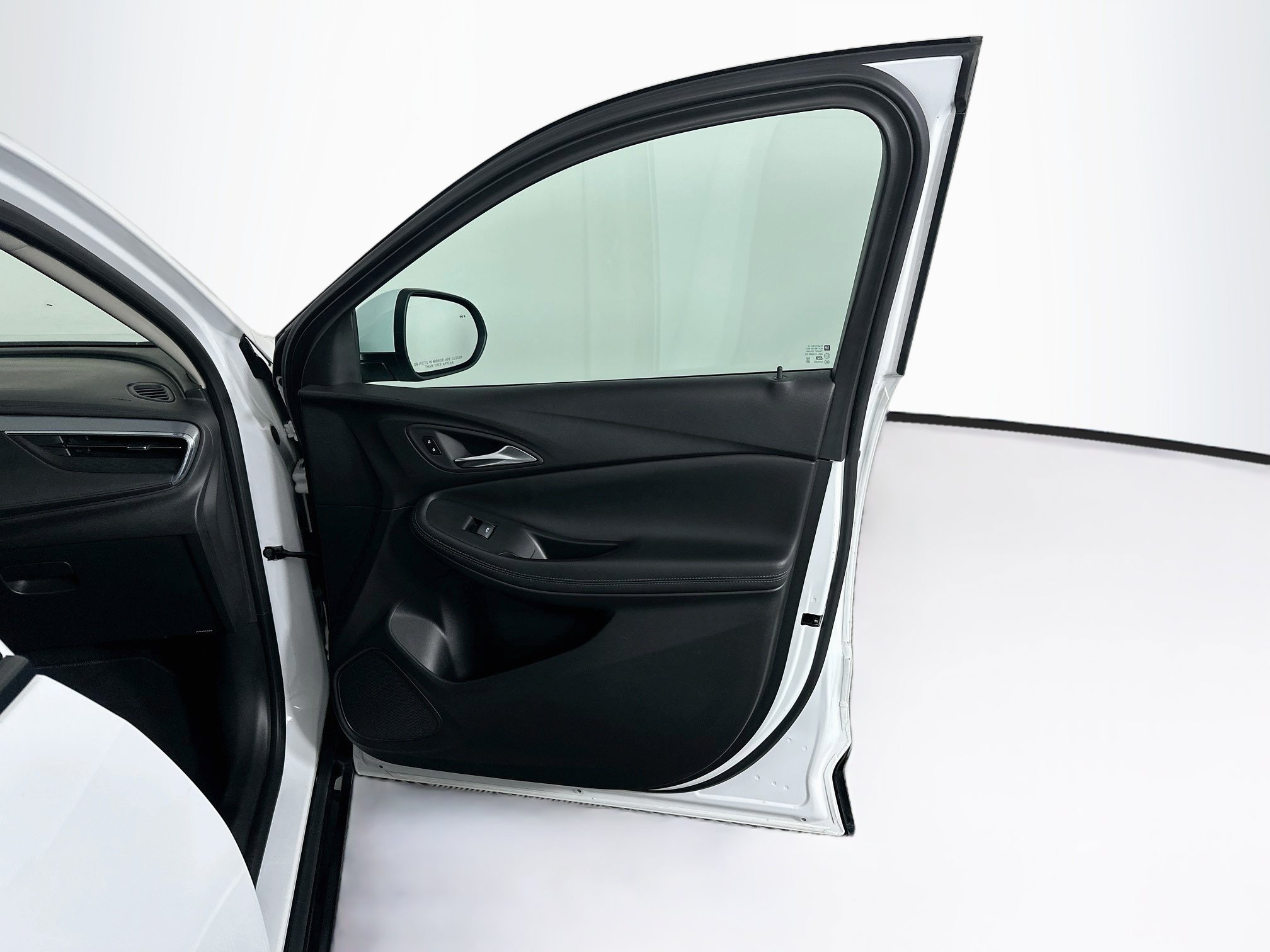 Used 2025 Buick Encore GX Sport Touring FWD image 32