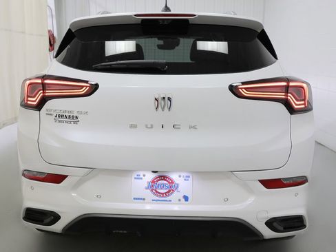 Used 2025 Buick Encore GX Avenir w/ Avenir Technology Package AWD/4WD image 22