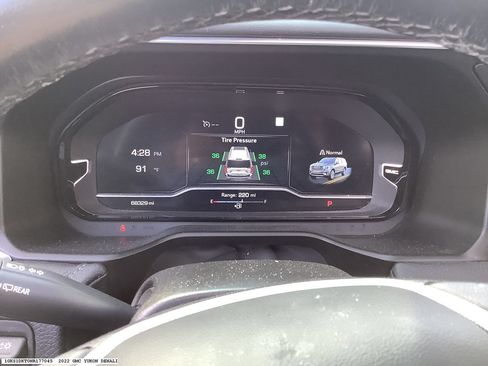 Used 2022 GMC Yukon Denali RWD image 13