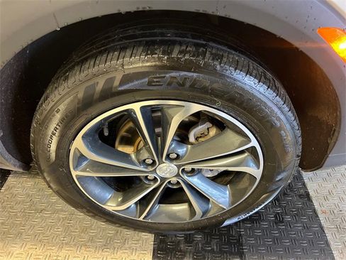 Used 2022 Buick Encore GX Select image 9