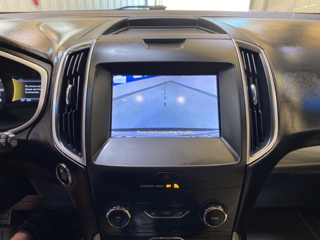 Used 2020 Ford Edge SEL w/ Convenience Package FWD image 38