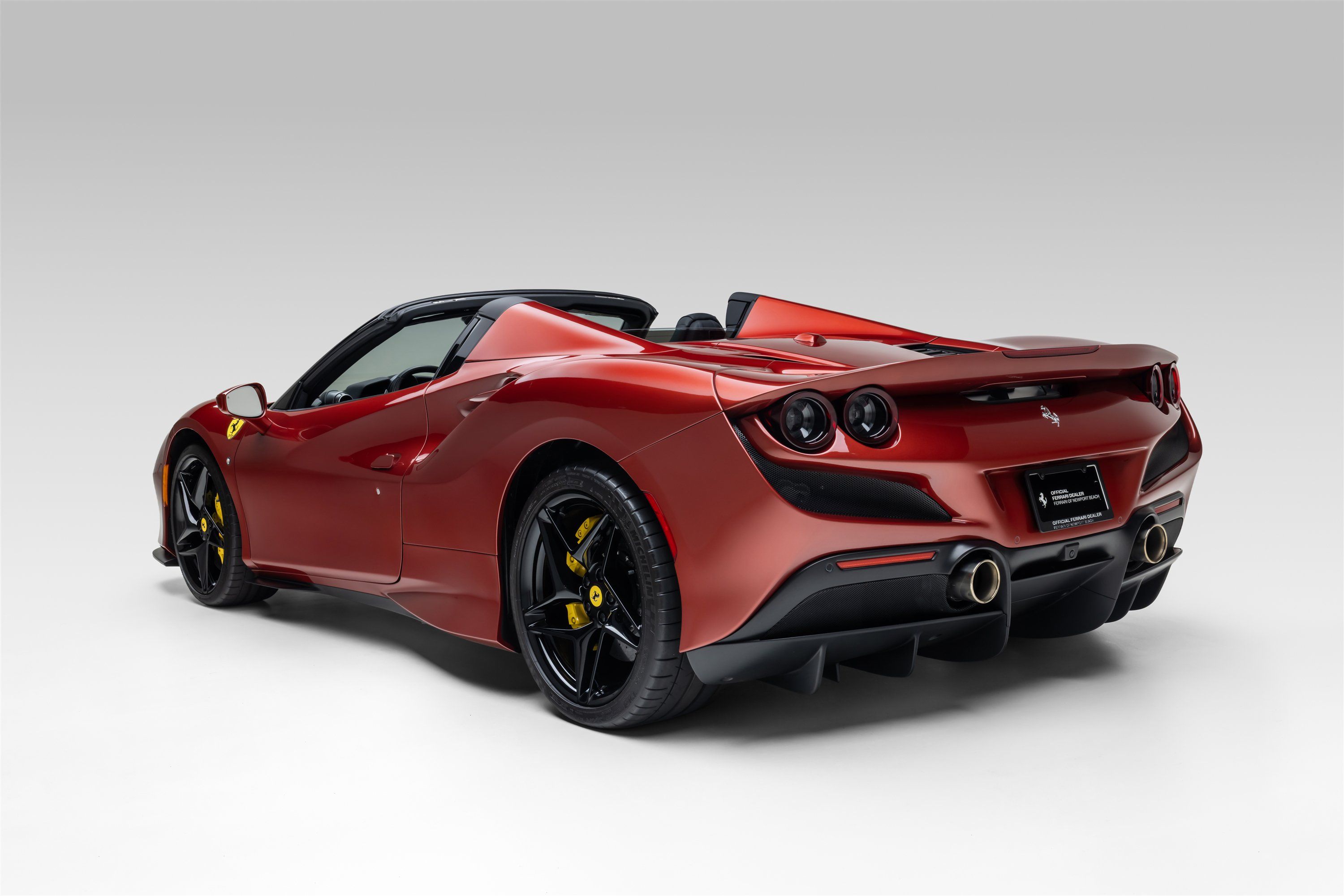 Certified 2022 Ferrari F8 Tributo RWD image 8