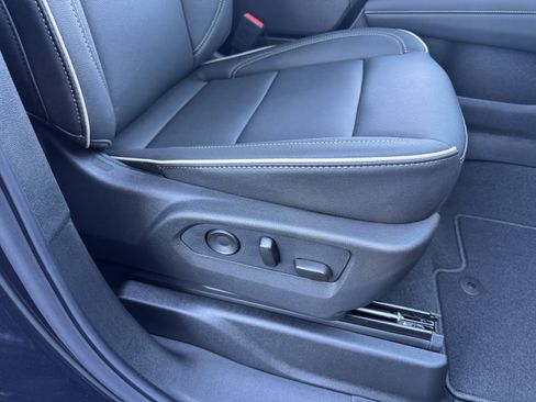 New 2026 Chevrolet Suburban Premier w/ Sun And Tow Package image 24