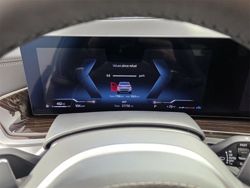 Used 2025 BMW X5 xDrive40i w/ Executive Package image 21