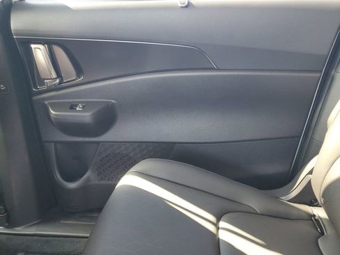 New 2026 Kia Carnival SX image 24