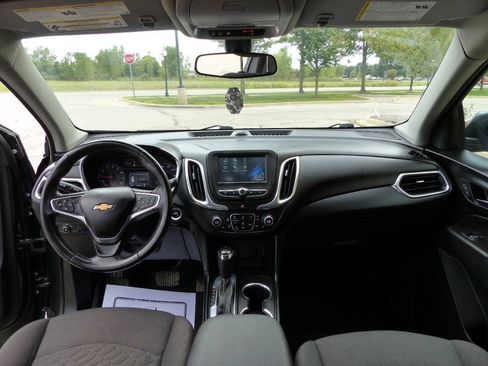 Used 2018 Chevrolet Equinox LT FWD image 35