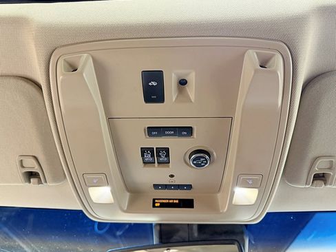 Used 2016 Cadillac Escalade ESV Premium image 25