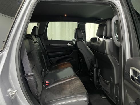 Used 2020 Jeep Grand Cherokee Altitude image 30