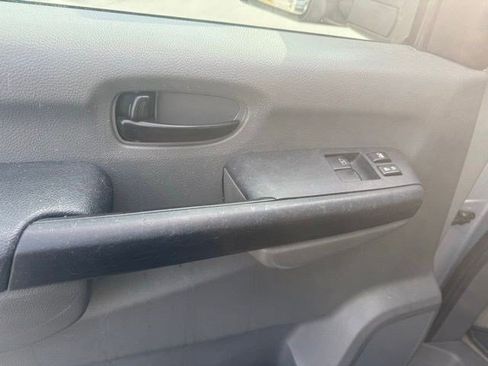 Used 2014 Nissan NV 3500 SL w/ Technology Package image 11