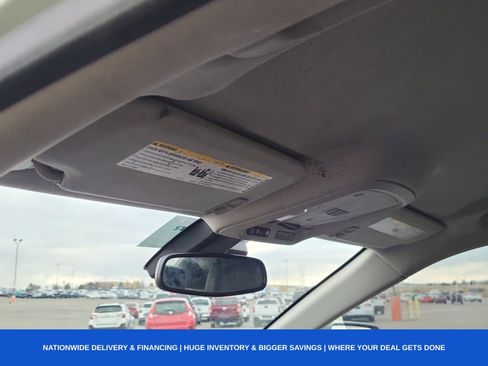 Used 2017 Chevrolet Impala LT w/ Leather Package image 12