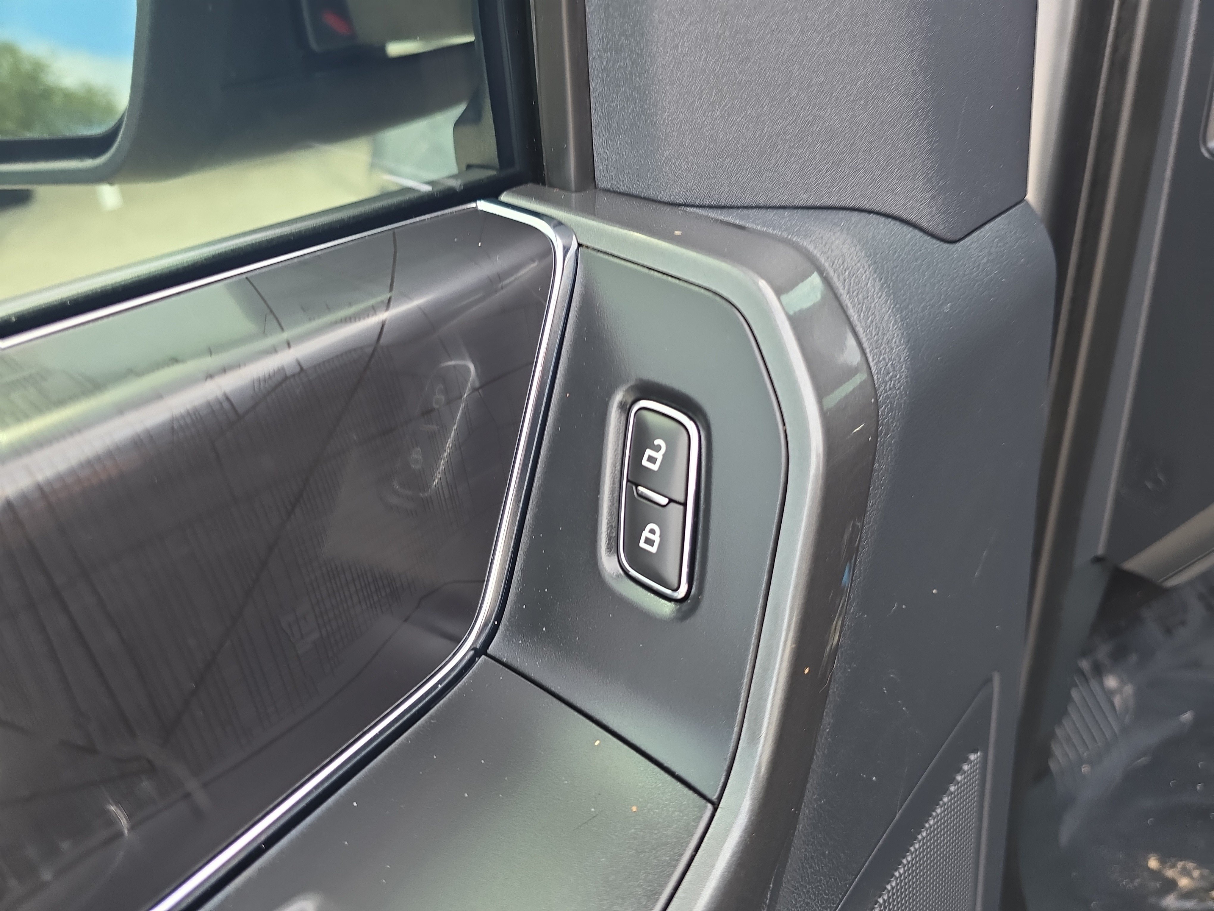 Used 2023 Ford F150 XLT w/ Equipment Group 302A High RWD image 19