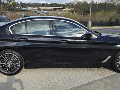 Certified 2023 BMW 530i w/ Executive Package image 4