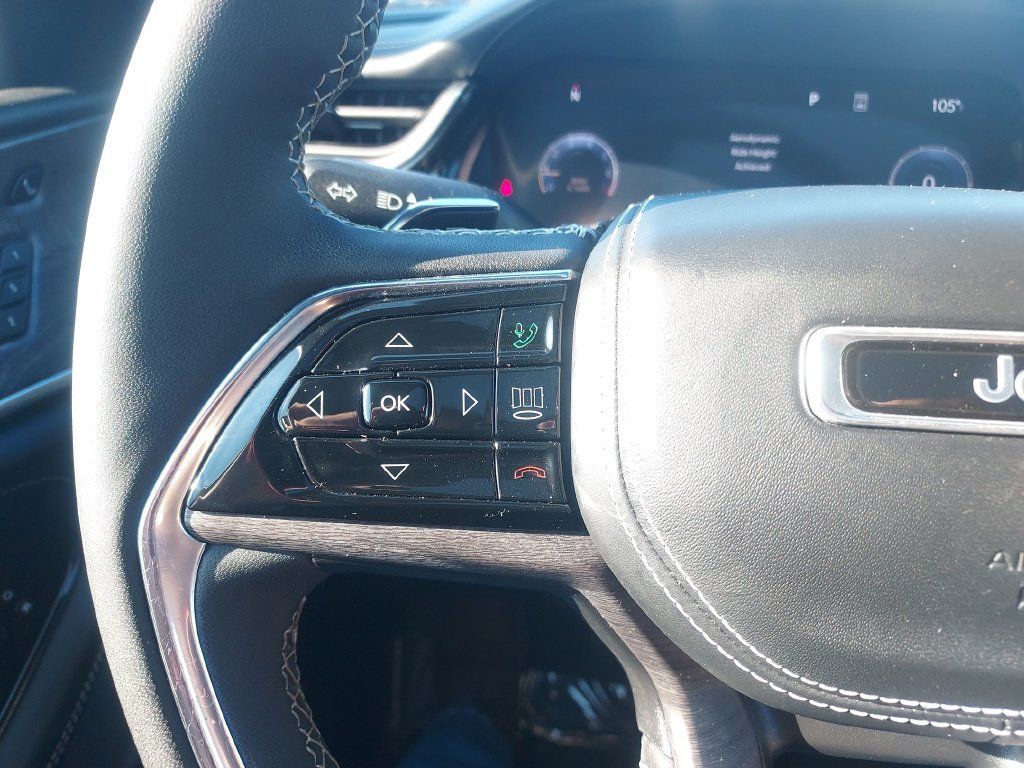 Used 2023 Jeep Grand Cherokee L Overland w/ Luxury Tech Group IV AWD/4WD image 28