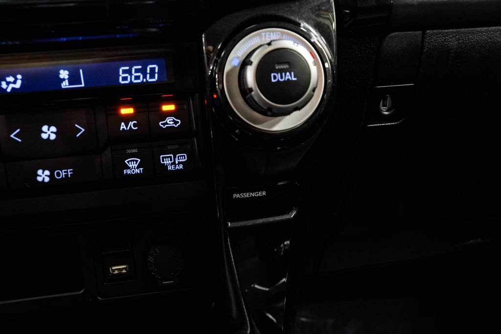 Used 2022 Toyota 4Runner TRD Pro AWD/4WD image 32