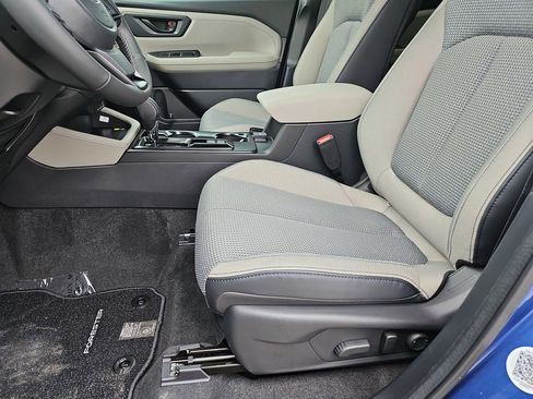 New 2026 Subaru Forester Premium AWD/4WD image 19