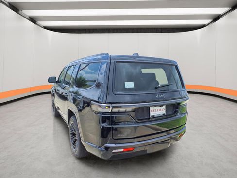 New 2026 Jeep Grand Wagoneer Limited AWD/4WD image 4