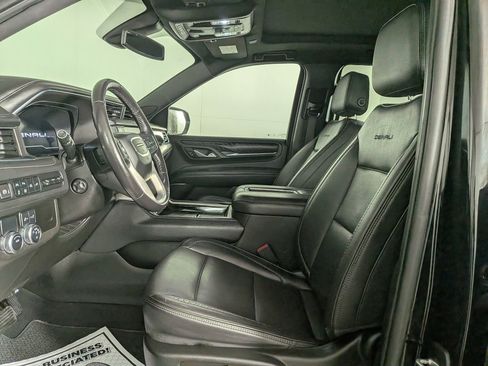 Used 2022 GMC Yukon Denali image 17