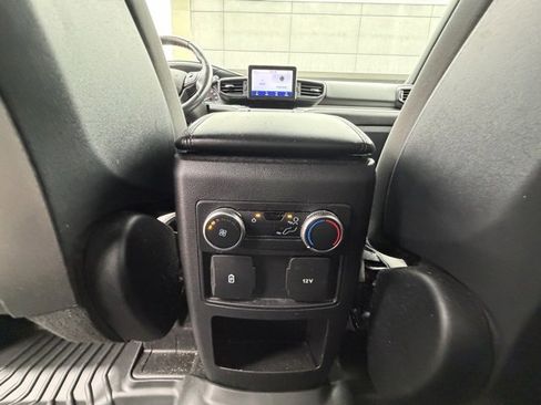 Used 2020 Ford Explorer XLT image 17