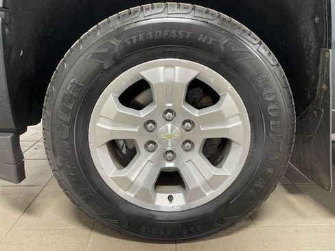Used 2017 Chevrolet Silverado 1500 LT w/ All Star Edition AWD/4WD image 7