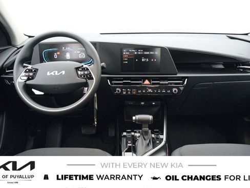 New 2026 Kia Niro LX FWD image 17