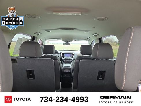 Used 2023 GMC Acadia SLE w/ Driver Convenience Package image 23